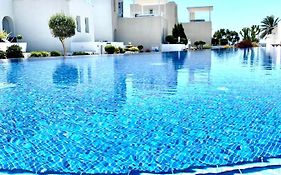 Wavebreeze Villas